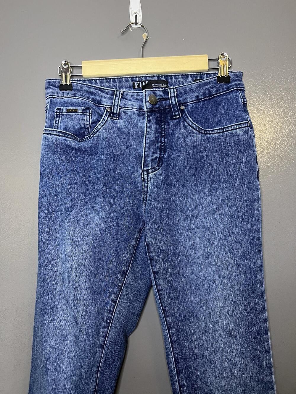 FDJ French Dressing Olivia Bootcut Jeans Womens 2 Medium Wash Pleated Hem Denim